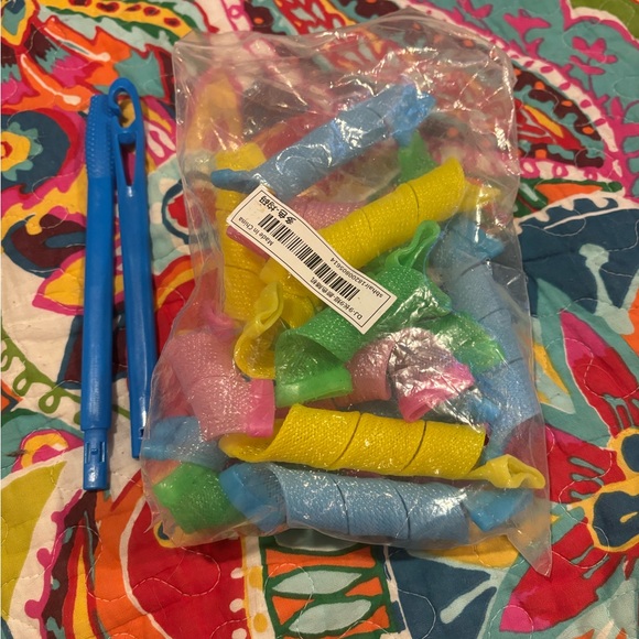 Heatless Hair Tools - Picture 4 of 6